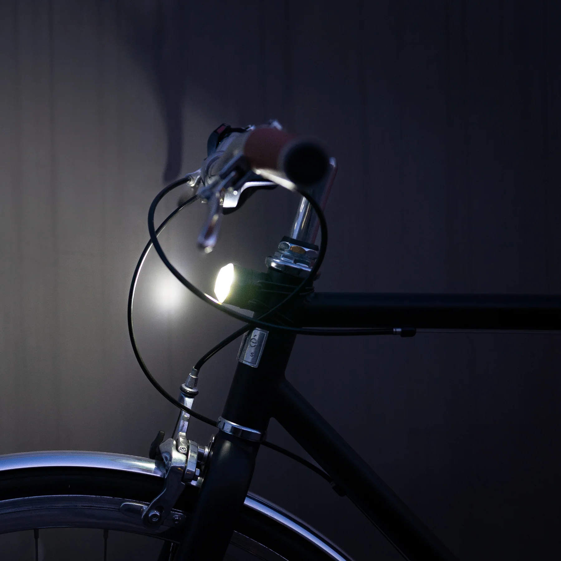 Mini lumières magnétiques avant et arrière - Image 4