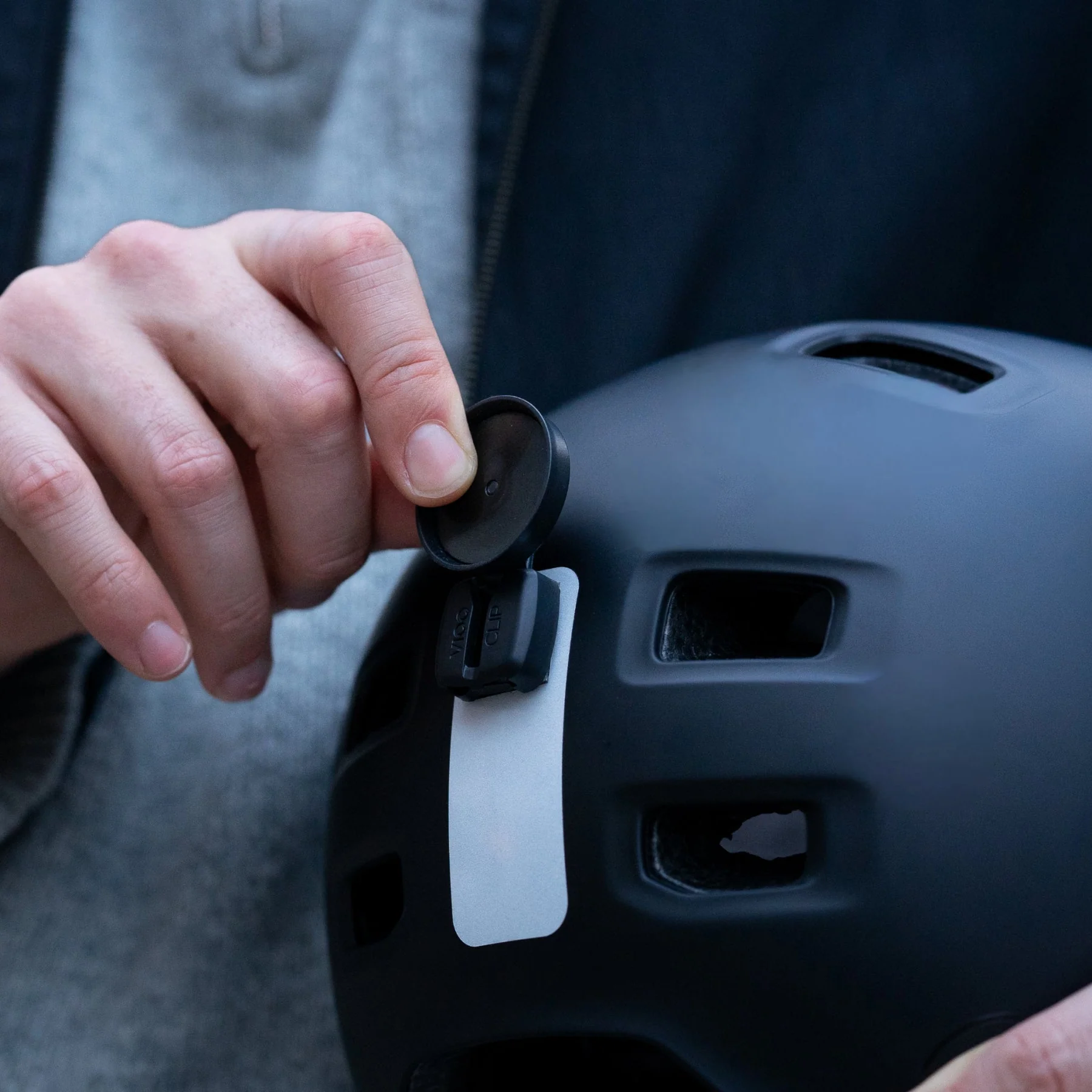 Support magnétique à clip VIOO pour casque (lumières non incluses) - Image 7